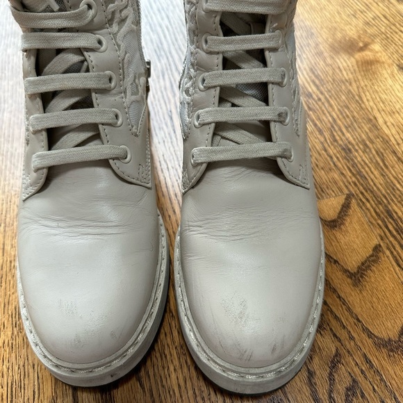 Fendi Vitelli Combat Boot Cream size 37 - Picture 11 of 14